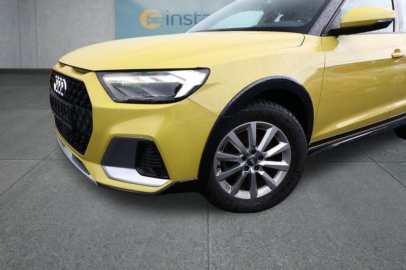 Second-hand Audi A1 95 CP (69 kW) 2020 Galben SUV