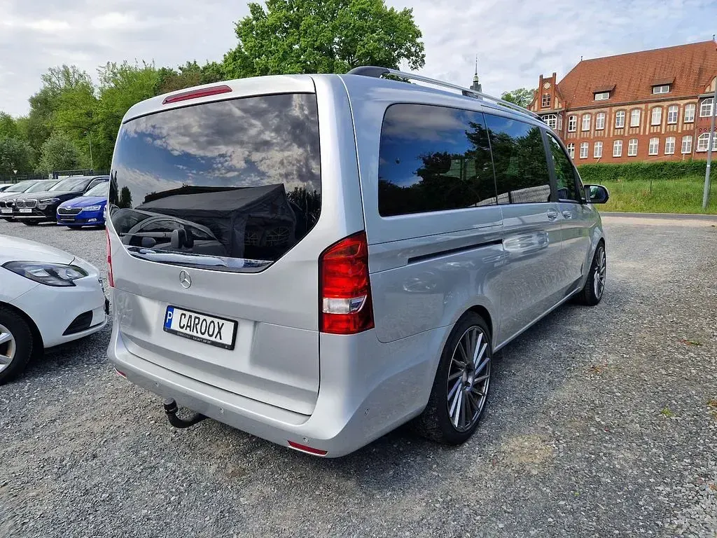 Gebraucht Mercedes V220 Edition 163 PS (119 kW) 2019 Brillantsilber Van / Kleinbus