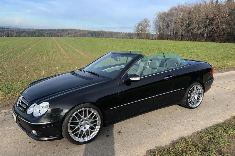 Second-hand Mercedes CLK200 2007 Negru Cabrio