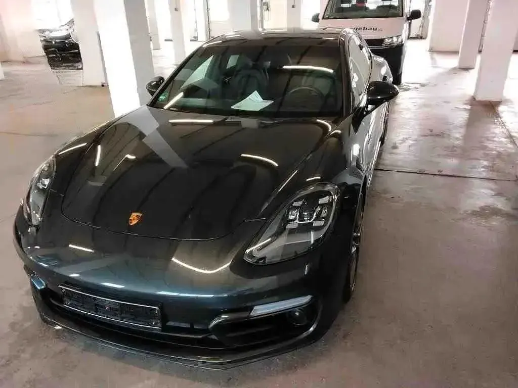 Gebraucht Porsche Panamera 4 E-Hybrid Platinum Edition 462 PS (339 kW) 2023 Vulkangrau metallic Kleinwagen