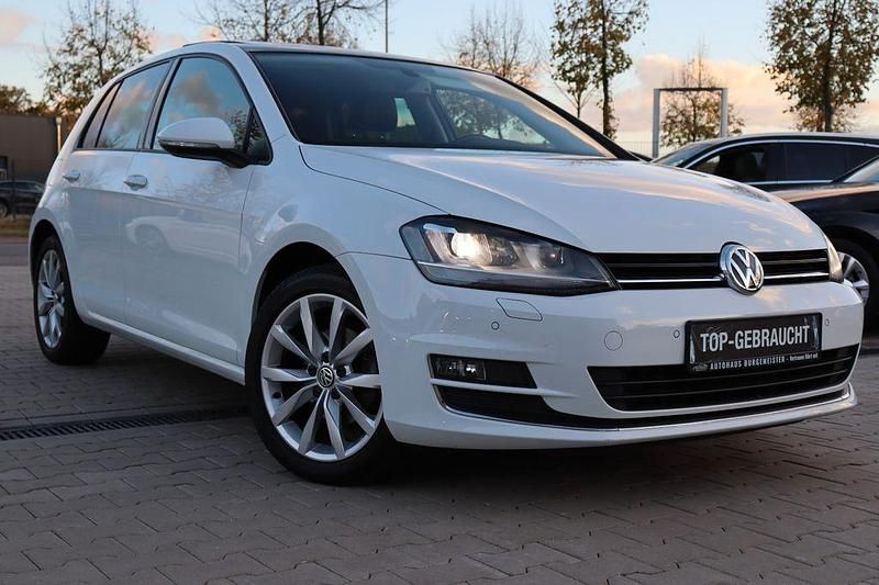 Weiß Gebraucht 2016 VW Golf VII Limousine | 14.999 € (Etwas zu teuer) - Bild 1/4