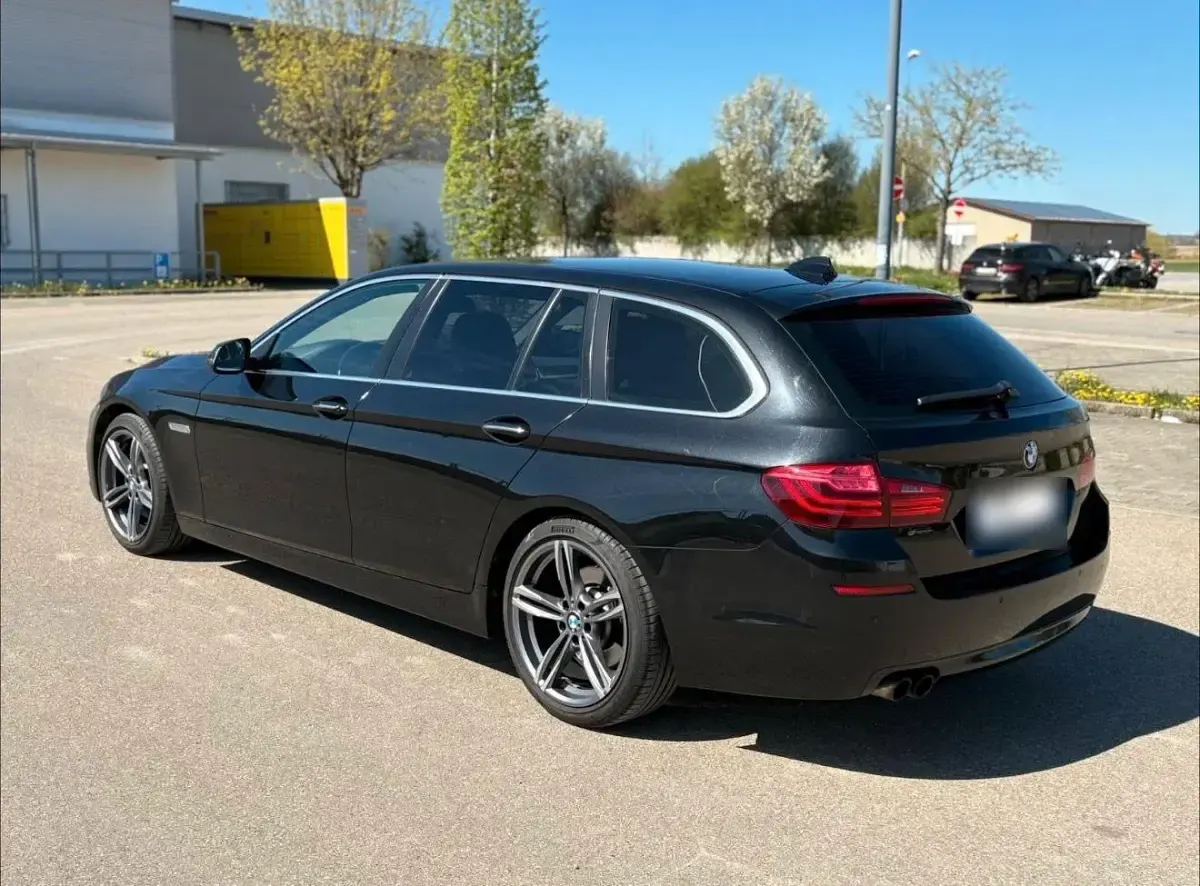Gebraucht BMW 520 184 PS (135 kW) 2014 Schwarz Kombi