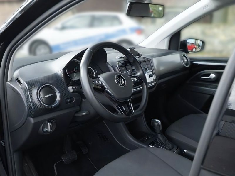 Gebraucht VW e-up! Comfortline 61 kW (83 PS) 2021 Schwarz Kleinwagen