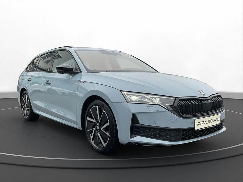 Gebraucht Skoda Octavia SportLine 150 PS (110 kW) 2024 Grau Kombi