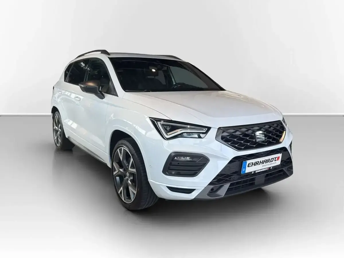 Gebraucht Seat Ateca 4Drive 150 PS (110 kW) 2022 Weiß SUV