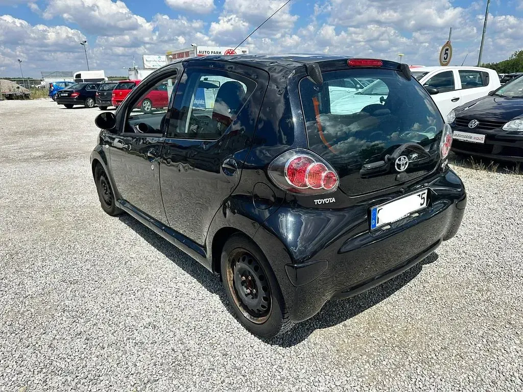 Gebraucht Toyota Aygo Cool 68 PS (50 kW) 2010 Schwarz Kleinwagen