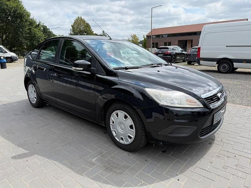 Gebraucht Ford Focus 101 PS (74 kW) 2010 Schwarz Limousine
