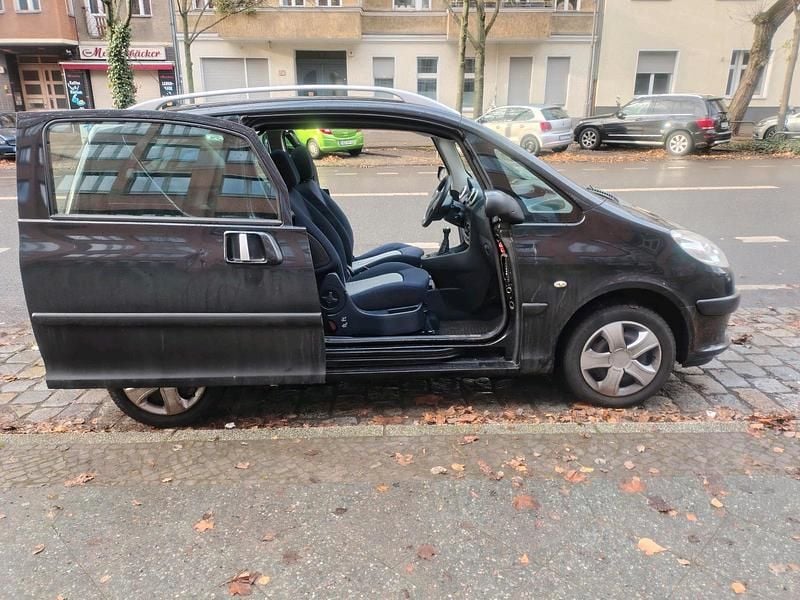 Gebraucht Peugeot 1007 75 PS (55 kW) 2005 Schwarz Van / Kleinbus