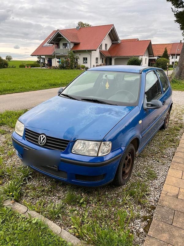 Blau Gebraucht 1999 VW Polo Kleinwagen | 250 € (Guter Preis) - Bild 1/4