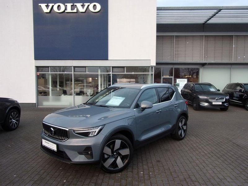Gebraucht Volvo XC40 Plus 192 PS (141 kW) 2022 Grau SUV
