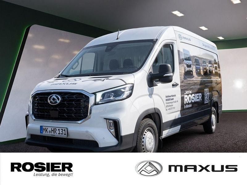 Second-hand Maxus V90 148 CP (108 kW) 2025 Alb Van