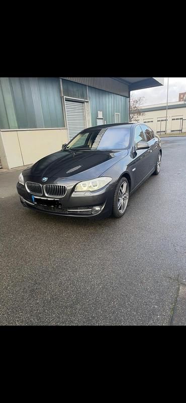 Gebraucht BMW 520 204 PS (150 kW) 2010 Grau Limousine