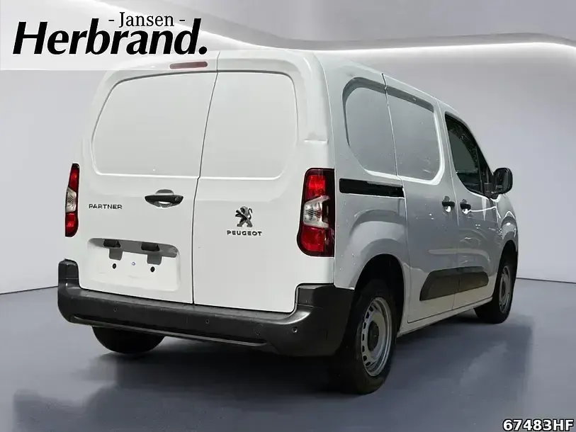 Gebraucht Peugeot Partner 110 PS (80 kW) 2022 Lackierung weiss icy/typ ausse Van / Kleinbus
