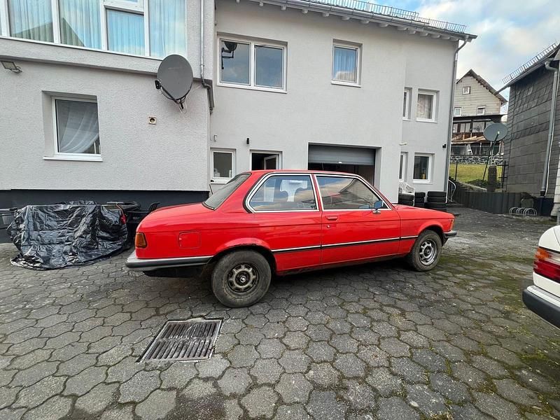 Gebraucht BMW 316 90 PS (66 kW) 1978 Rot Coupé