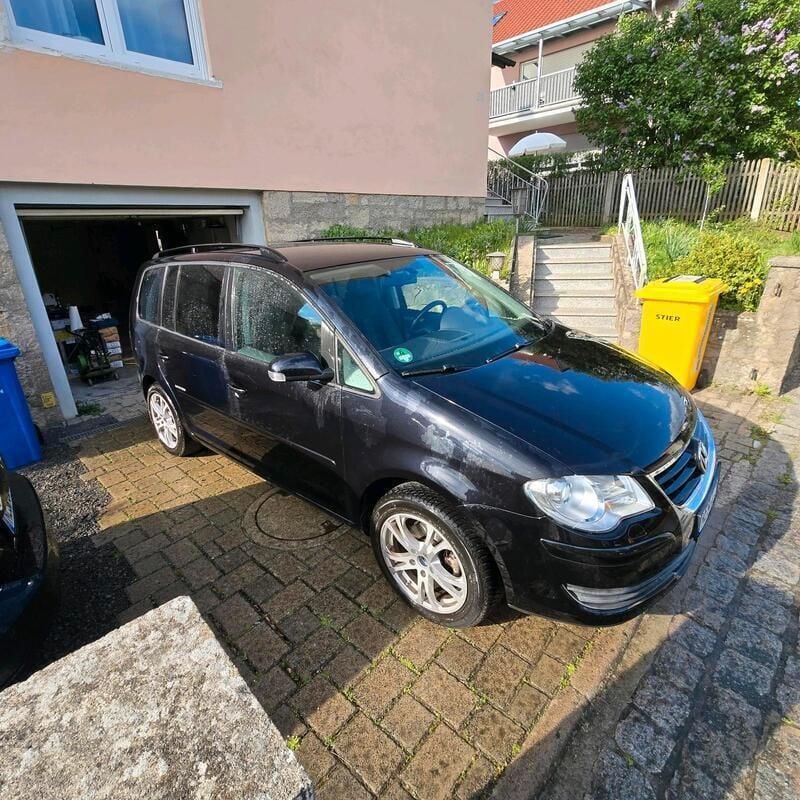 Schwarz Gebraucht 2008 VW Touran Van / Kleinbus | 3.200 € (Superpreis) - Bild 1/4