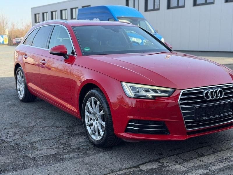 Gebraucht Audi A4 Design 150 PS (110 kW) 2016 Rot Kombi
