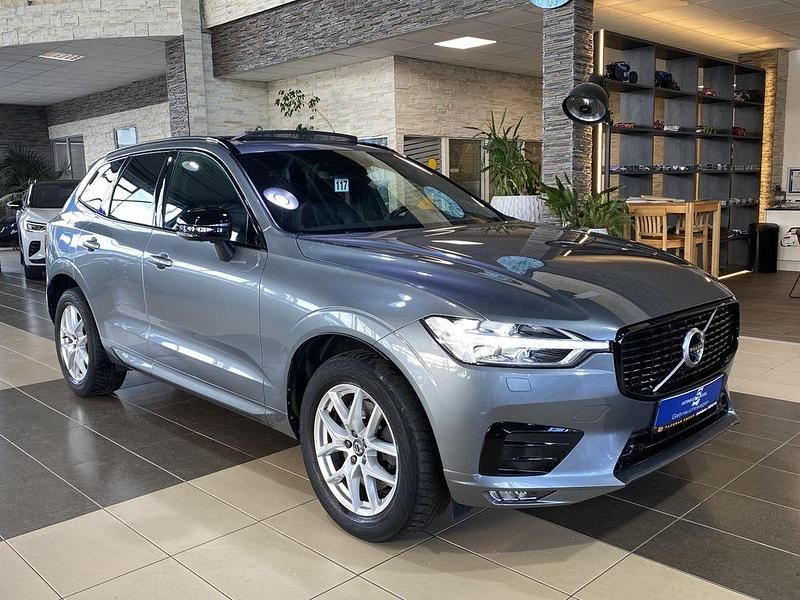 Grau osmium grey metallic / metallic (metallic) Gebraucht 2020 Volvo XC60 R-Design SUV | 33.900 € (Fairer Preis) - Bild 1/4