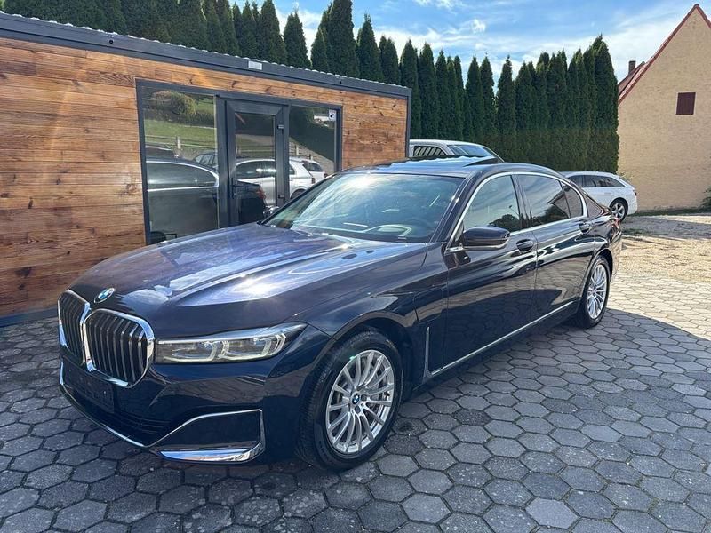 Blau Gebraucht 2019 BMW 745L Performance Limousine | 46.990 € - Bild 1/4