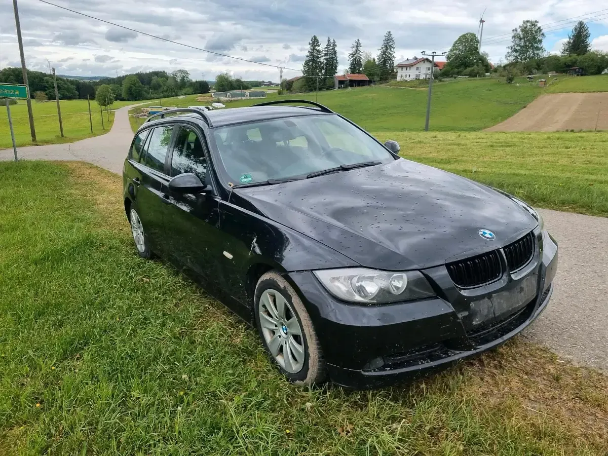 Gebraucht BMW 320 150 PS (110 kW) 2006 Kombi