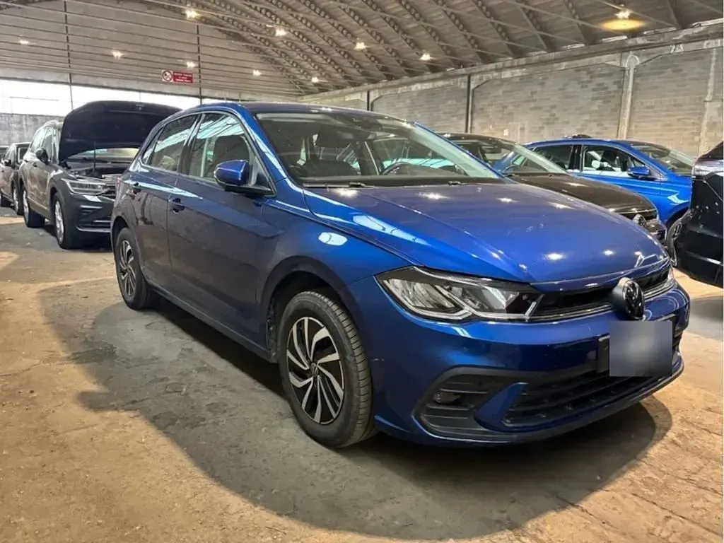Gebraucht VW Polo Life 95 PS (69 kW) 2025 Blau Kleinwagen