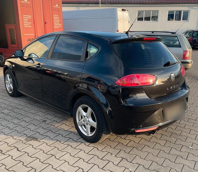 Gebraucht Seat Leon 125 PS (91 kW) 2009 Schwarz Kleinwagen