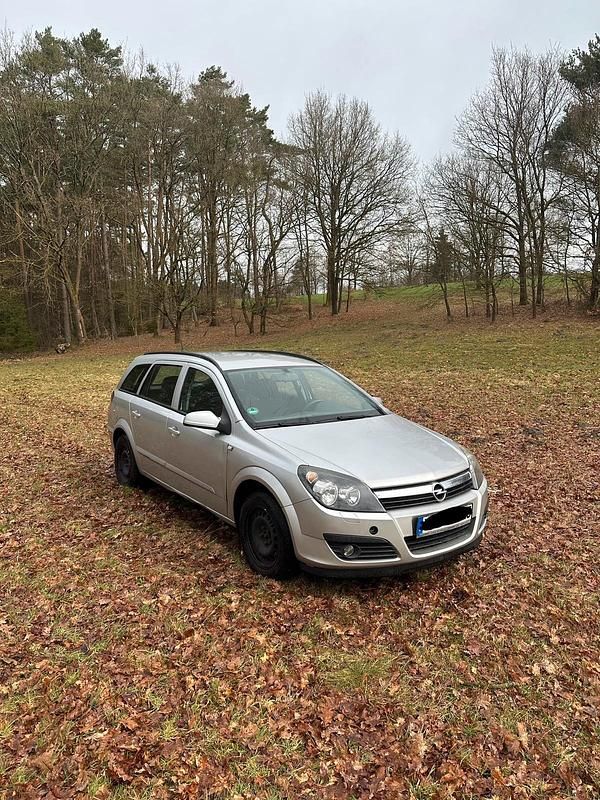 Gebraucht Opel Astra 104 PS (76 kW) 2006 Silber Kombi