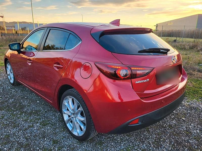 Gebraucht Mazda 3 105 PS (77 kW) 2016 Rot Limousine