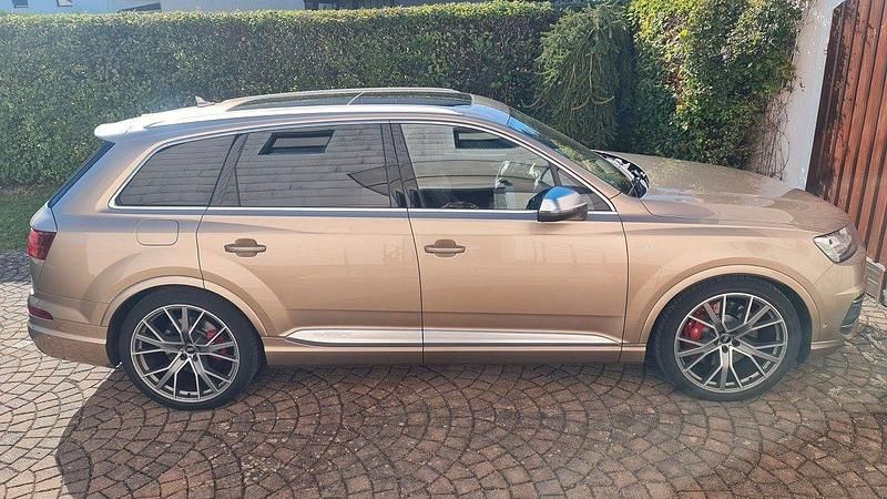 Beige Gebraucht 2019 Audi SQ7 Advanced SUV | 45.000 € - Bild 1/4