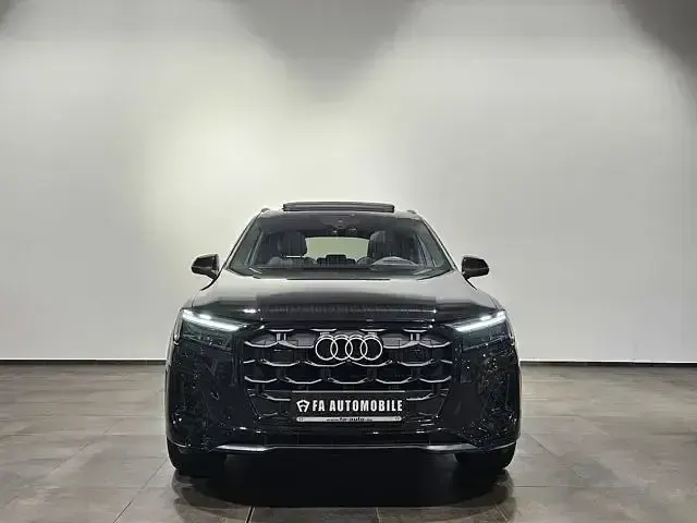 Usado Audi Q7 S-Line 286 HP (210 kW) 2025 Preto SUV