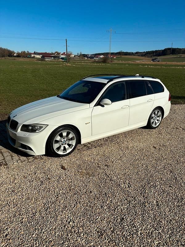 Gebraucht BMW 335 286 PS (210 kW) 2008 Weiß Kombi