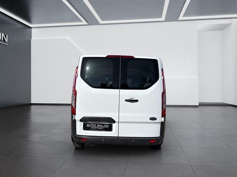 Second-hand Ford Transit Custom 131 CP (96 kW) 2017 Alb Monovolum
