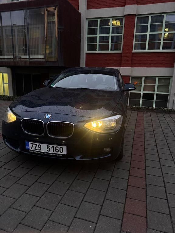Gebraucht BMW 114 102 PS (75 kW) 2012 Blau Kleinwagen