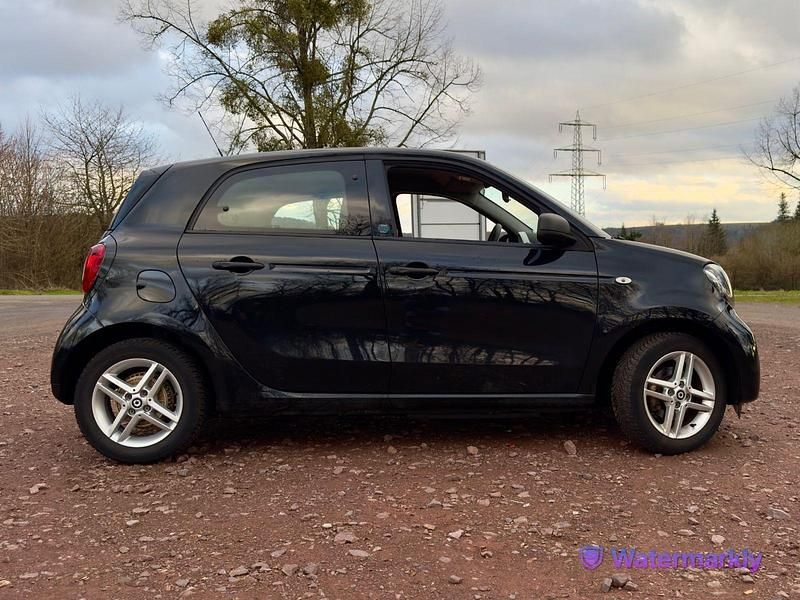 Gebraucht Smart ForFour Electric Drive 60 kW (82 PS) 2020 Schwarz Kleinwagen