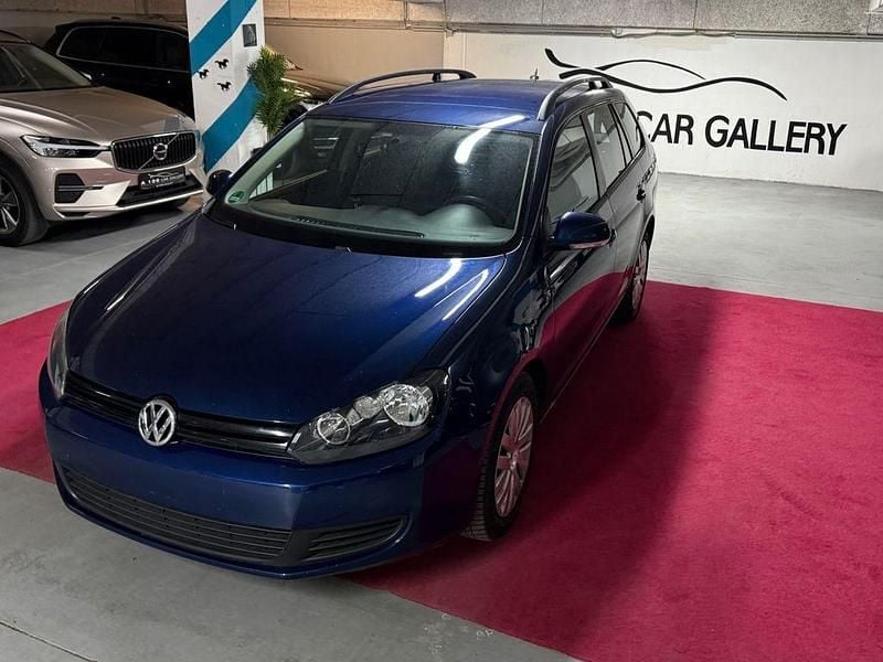 Gebraucht VW Golf VI Trendline 105 PS (77 kW) 2011 Blau Kleinwagen