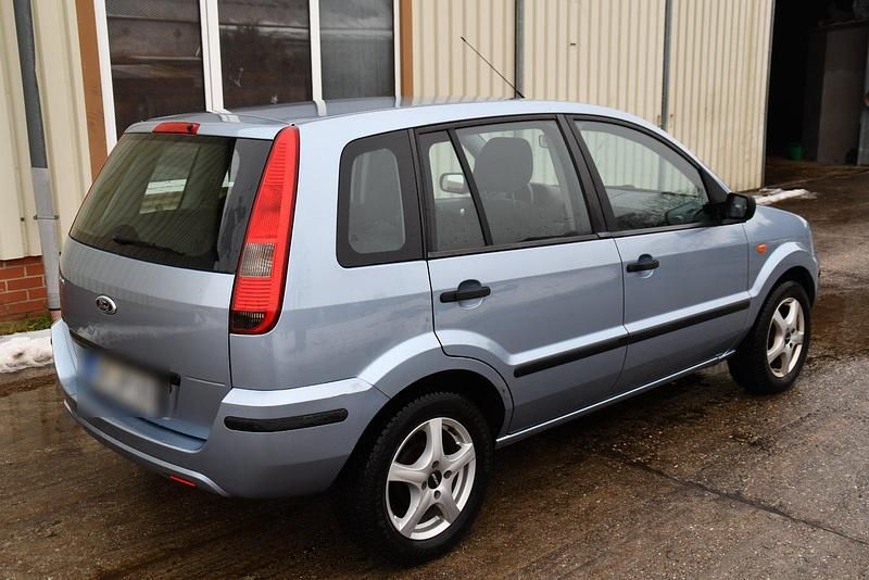 Gebraucht Ford Fusion 80 PS (58 kW) 2005 Blau Kleinwagen