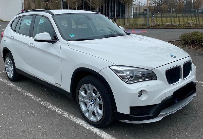 Gebraucht BMW X1 Sport Line 150 PS (110 kW) 2015 Weiß SUV
