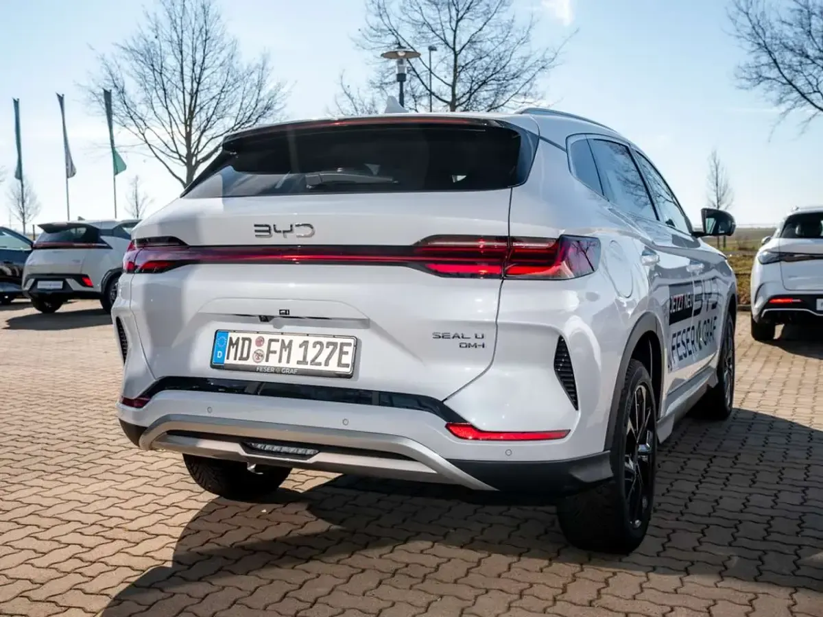 Gebraucht BYD Seal U Boost 218 PS (160 kW) 2026 Weiß SUV