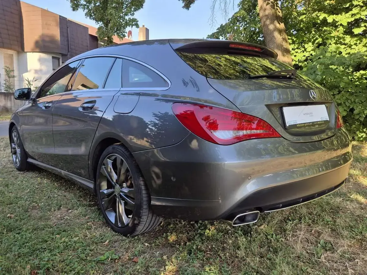 Gebraucht Mercedes CLA180 122 PS (89 kW) 2015 Mountaingrau  met. Coupé