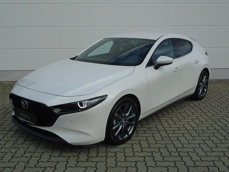 Neu Mazda 3 Exclusive 140 PS (102 kW) 2026 Arctic white Limousine