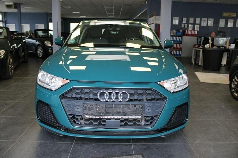 Gebraucht Audi A1 Sportback Advanced 116 PS (85 kW) 2019 Grün Kleinwagen