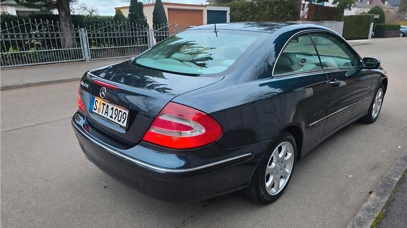 Gebraucht Mercedes CLK320 Elegance 218 PS (160 kW) 2003 Blau Coupé