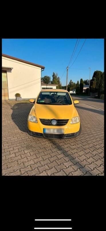 Gelb Gebraucht 2007 VW Fox Kleinwagen | 1.700 € (Etwas zu teuer) - Bild 1/4