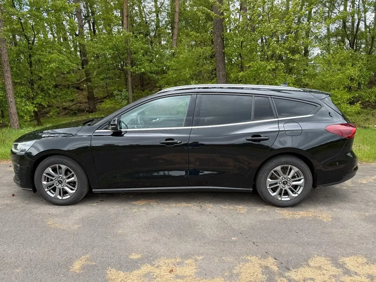 Gebraucht Ford Focus 116 PS (85 kW) 2023 Schwarz Kombi