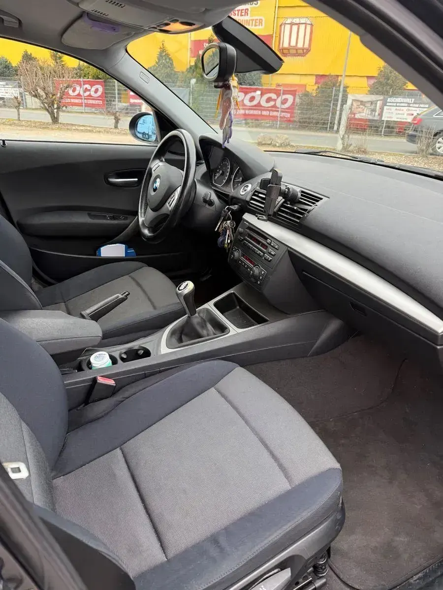 Gebraucht BMW 118 143 PS (105 kW) 2005 Schwarz Kleinwagen