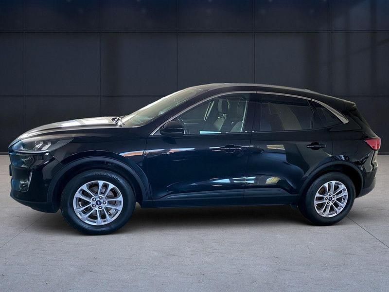 Gebraucht Ford Kuga Titanium 150 PS (110 kW) 2022 Obsidianschwarz SUV