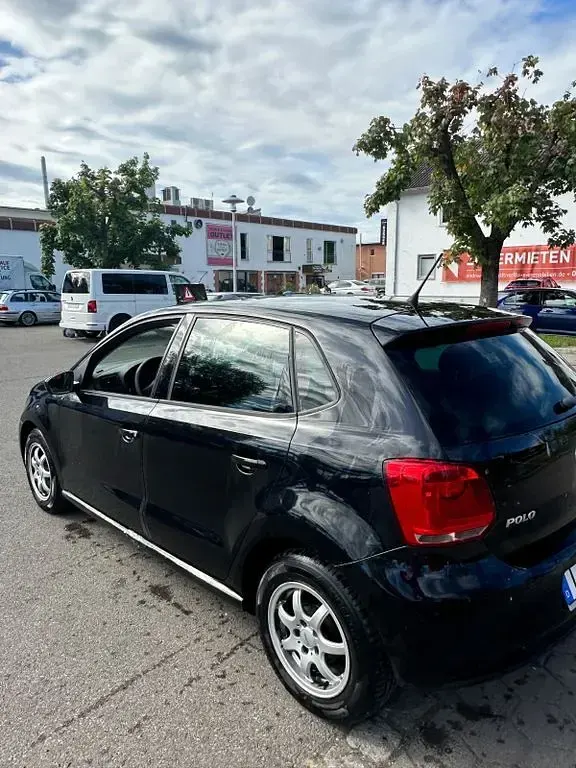 Gebraucht VW Polo Trendline 70 PS (51 kW) 2011 Schwarz Kleinwagen