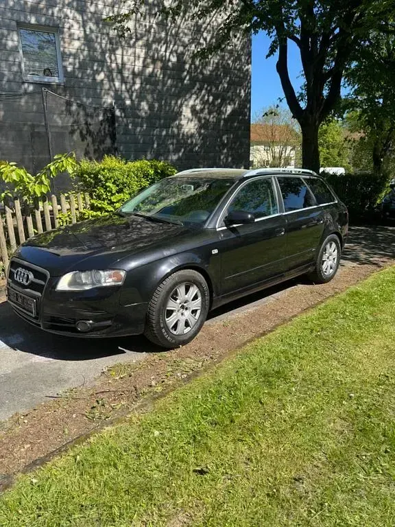 Używany Audi A4 Performance 140 KM (102 kW) 2005 Czarny Kombi