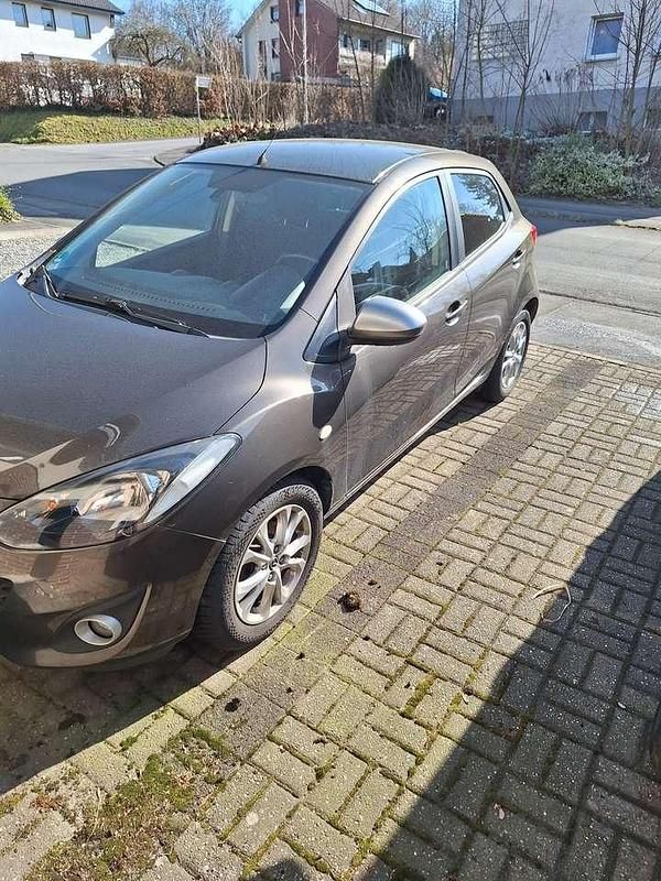 Gebraucht Mazda 2 Sendo 84 PS (61 kW) 2014 Limousine