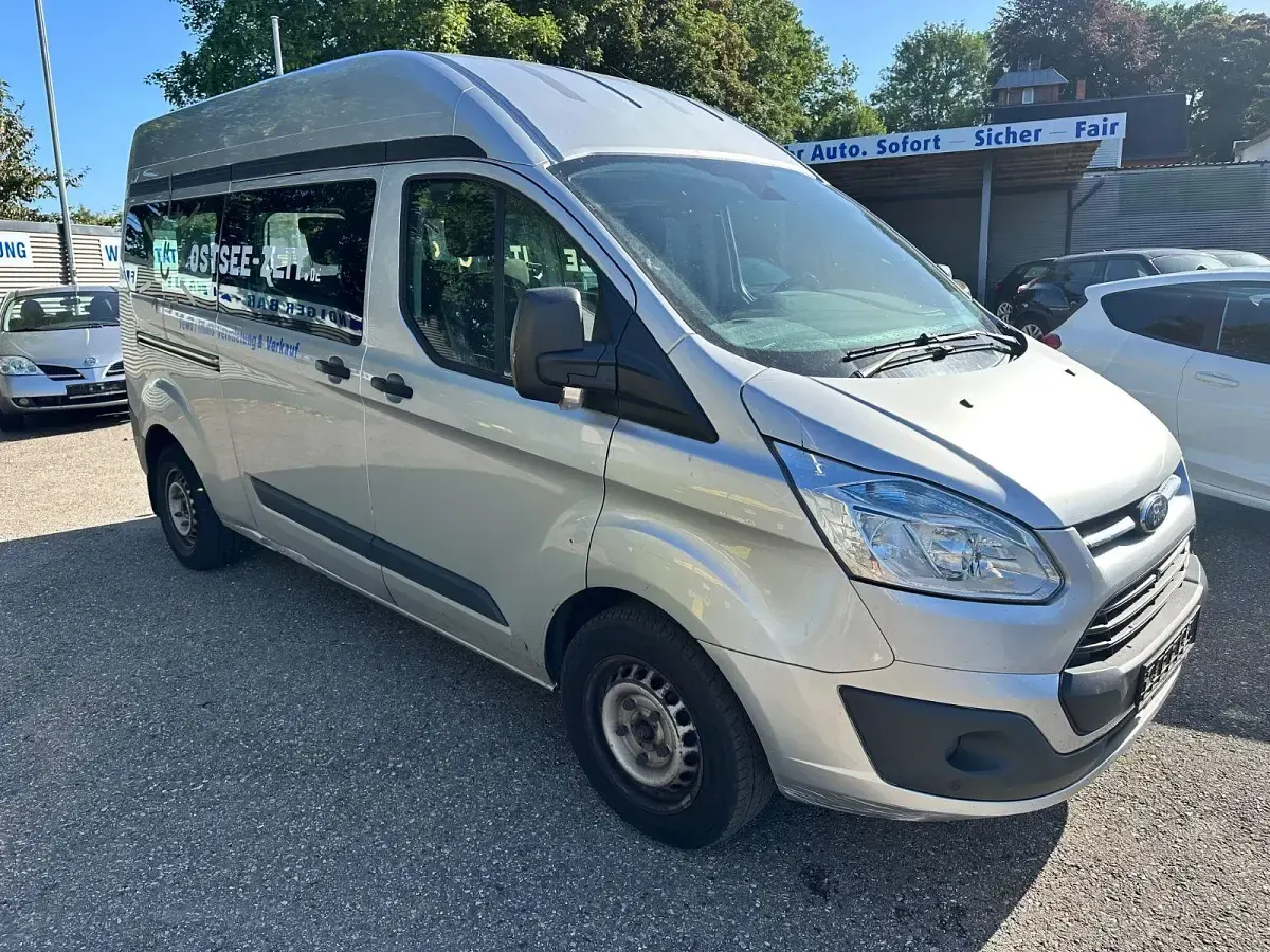 Gebraucht Ford Transit Trend 125 PS (91 kW) 2016 Silber Kombi