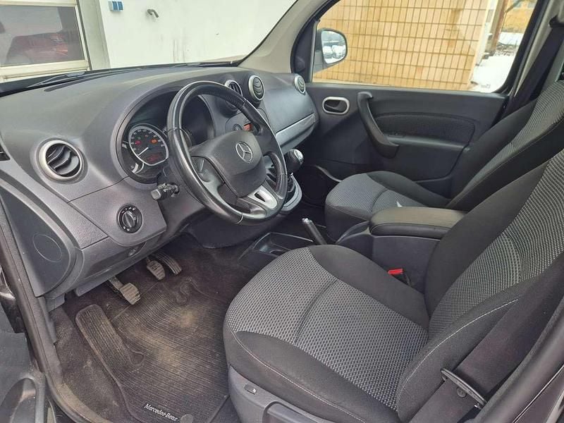 Gebraucht Mercedes Citan 112 Edition 114 PS (83 kW) 2017 Dravitschwarz metallic Kombi